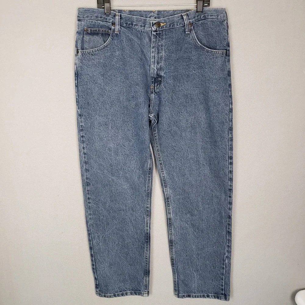 Wrangler Men's Classic Straight Leg Jeans Western Workwear Cotton Denim 38x29